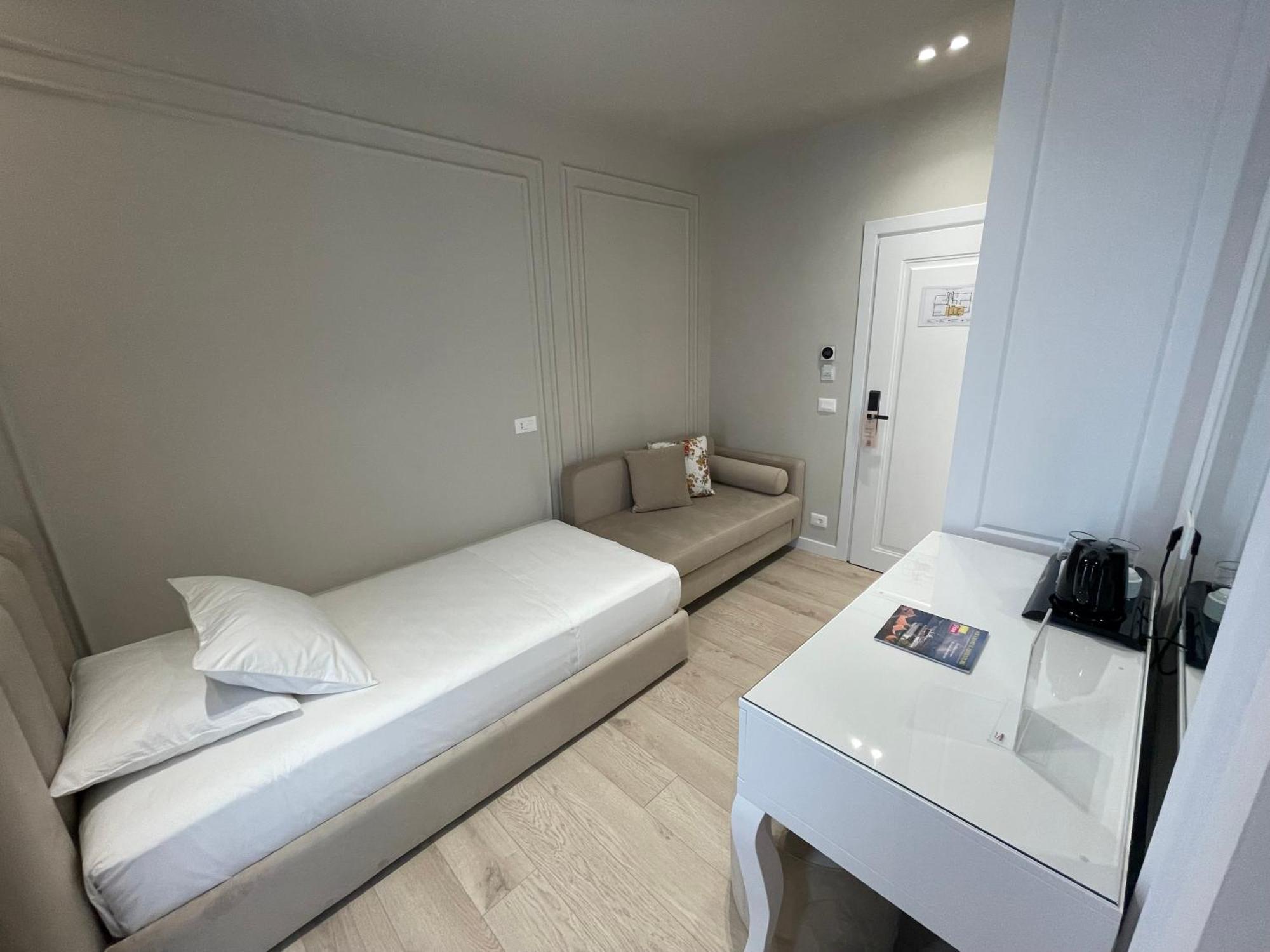 Hotel Seaside 4*