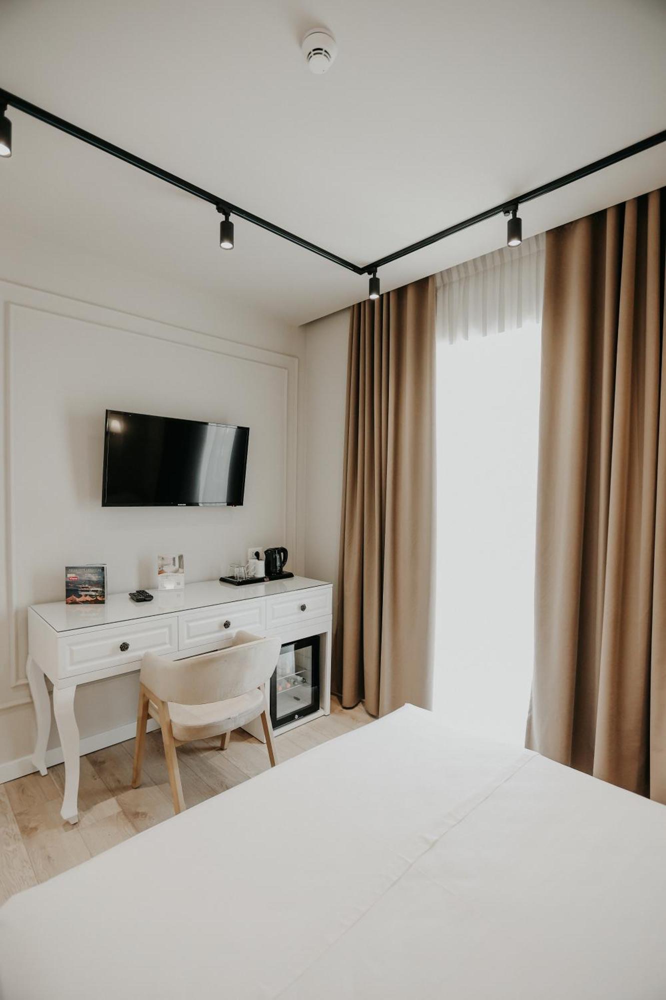 Seaside 4* Vlorë